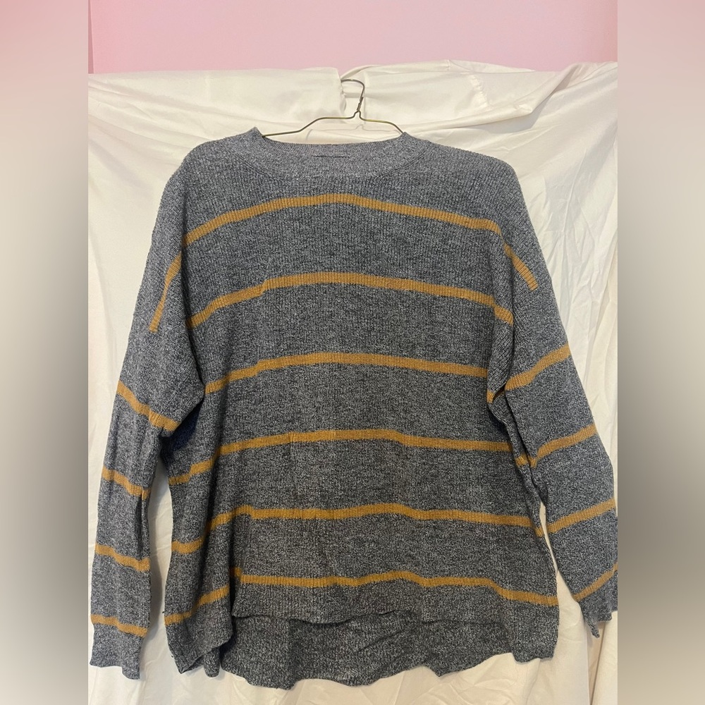 American Eagle Sweater *sale* (read description)